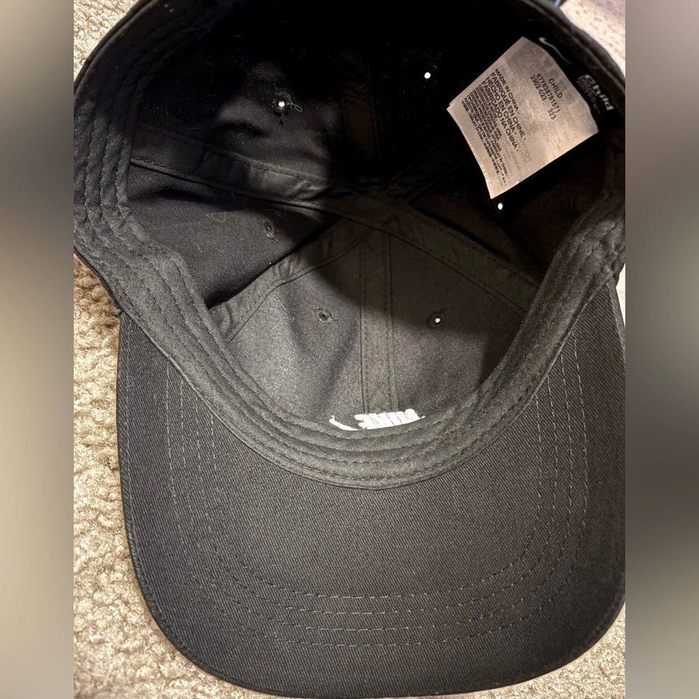 Nike - Kids - Baseball Cap - Picture 9 of 10
